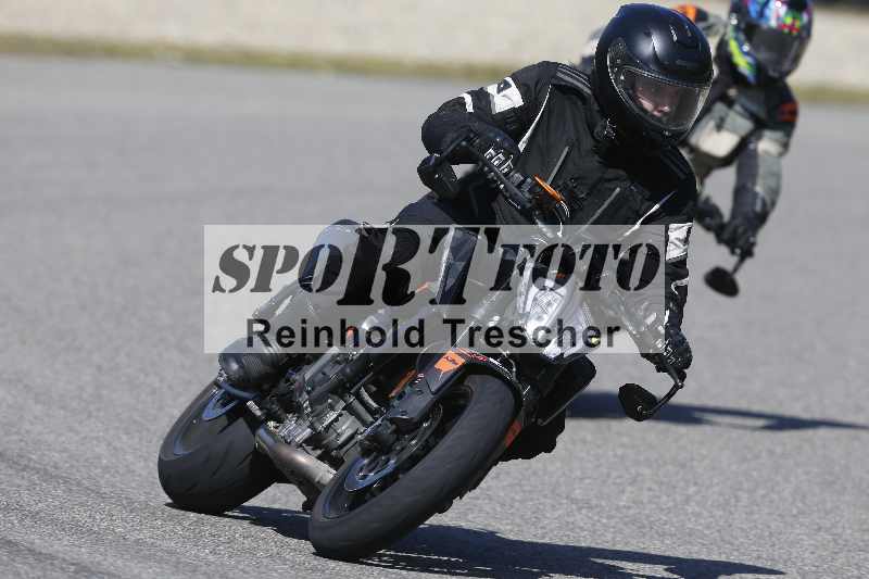 /01 02.04.2026 MAZ ADR/Gruppe gelb Gruppe gruen/unklar